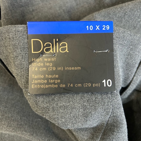 Dalia Women's Grey Trousers - Brand New - Picture 3 of 3